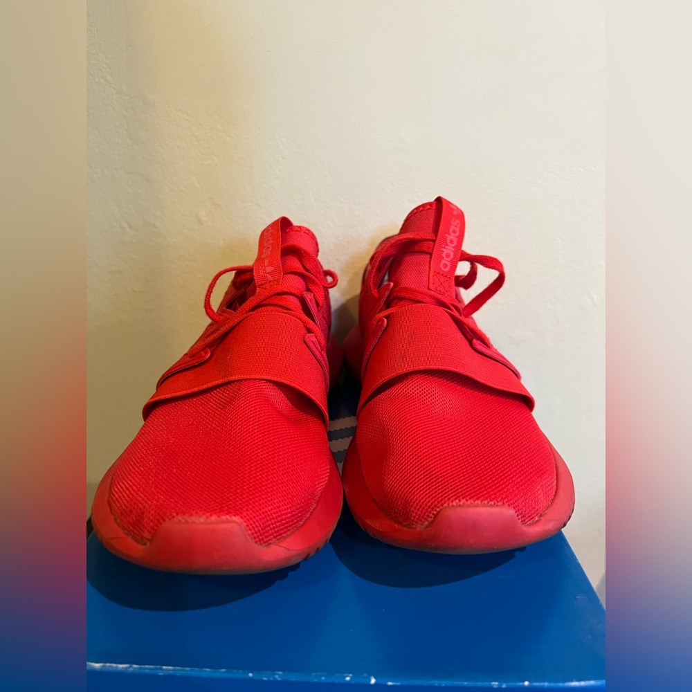 Tubular Viral W Adidas, VivaRed with original box
